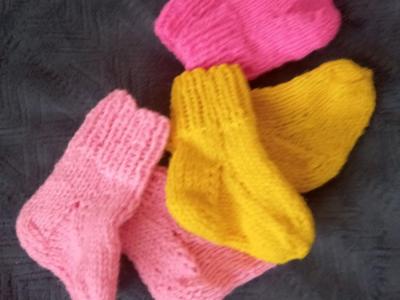 Avies vilnos kojinytes naujagimiems