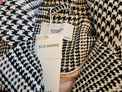 Pavasarinis paltas, 122