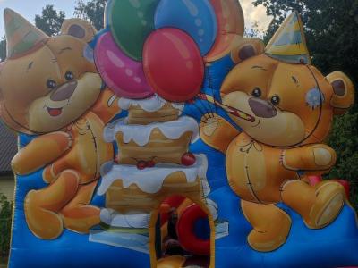 Pripučiamų batutų, balionų namo, lauko žaidimų ir kito inventoriaus nuoma