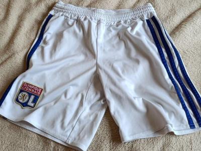 Adidas Lyon šortai 9-10 metų vaikui